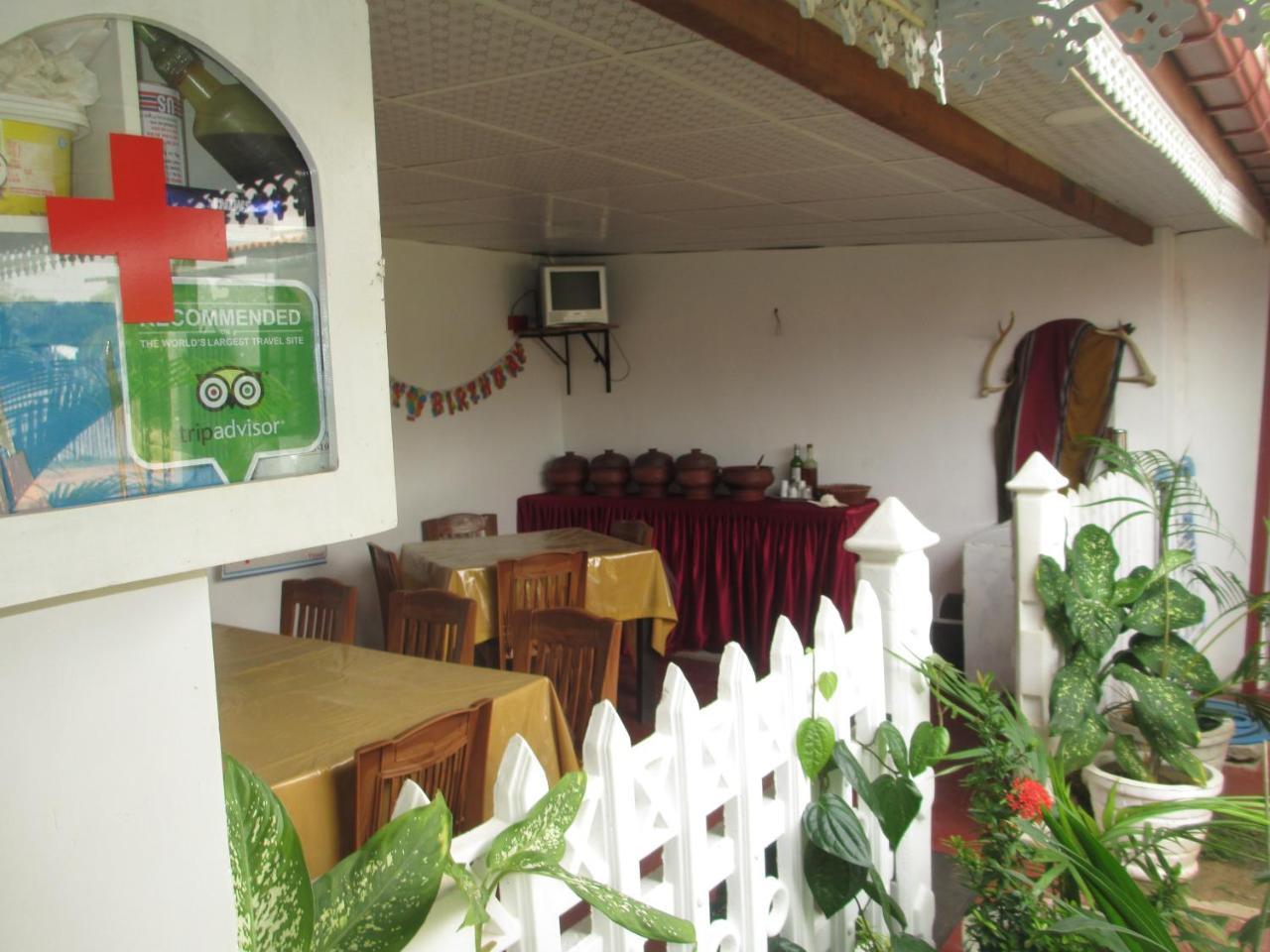 Uppuveli Beach House Trincomalee Luaran gambar