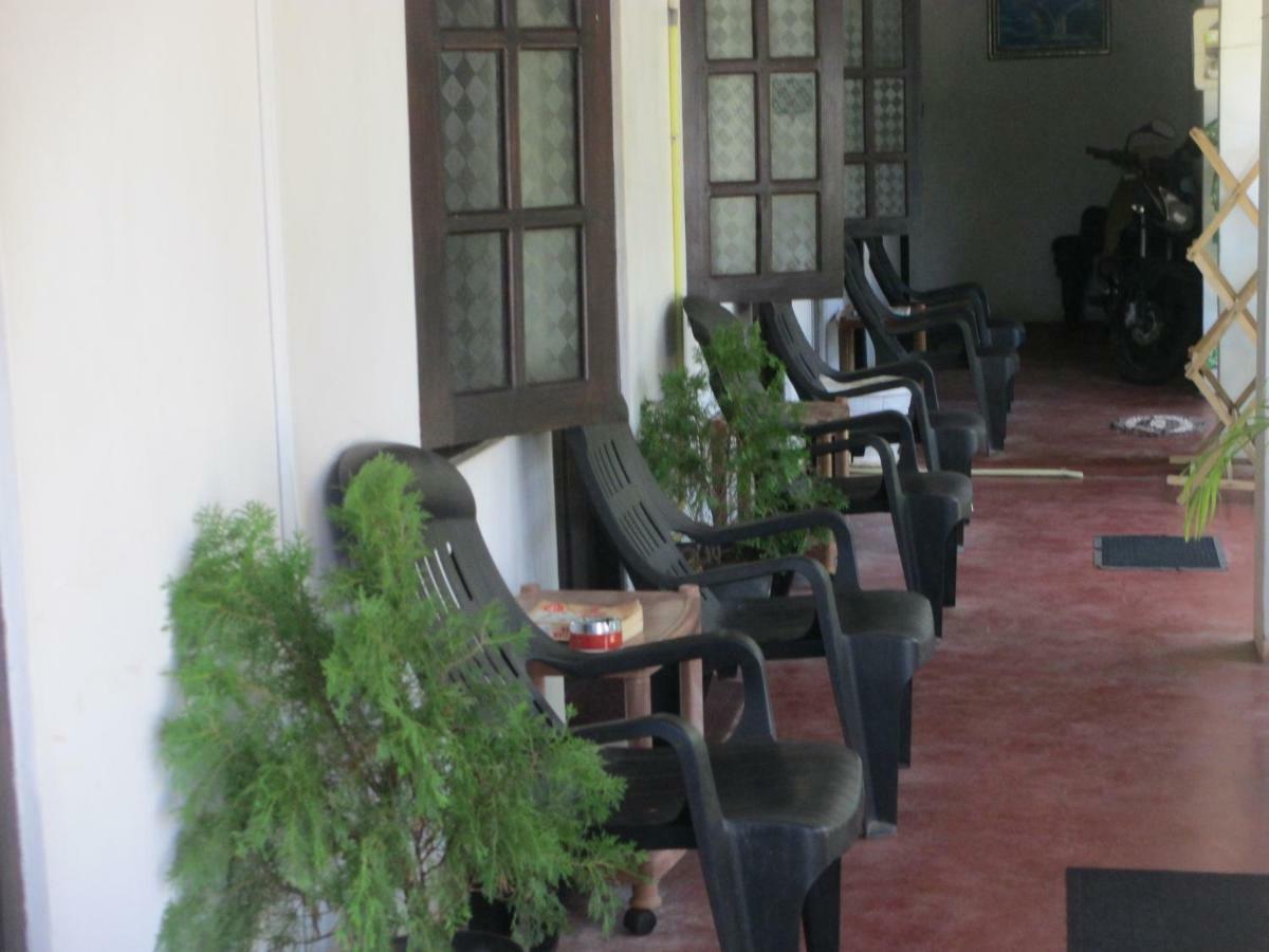 Uppuveli Beach House Trincomalee Luaran gambar
