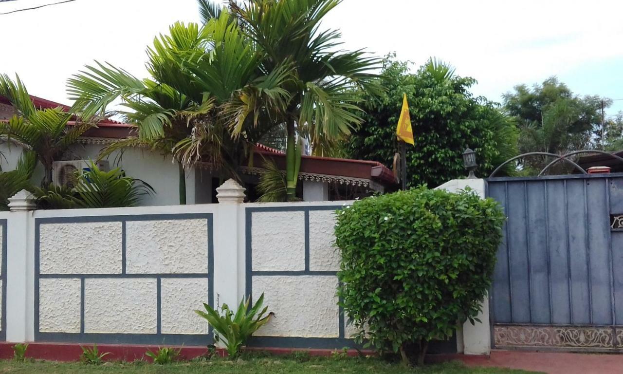 Uppuveli Beach House Trincomalee Luaran gambar