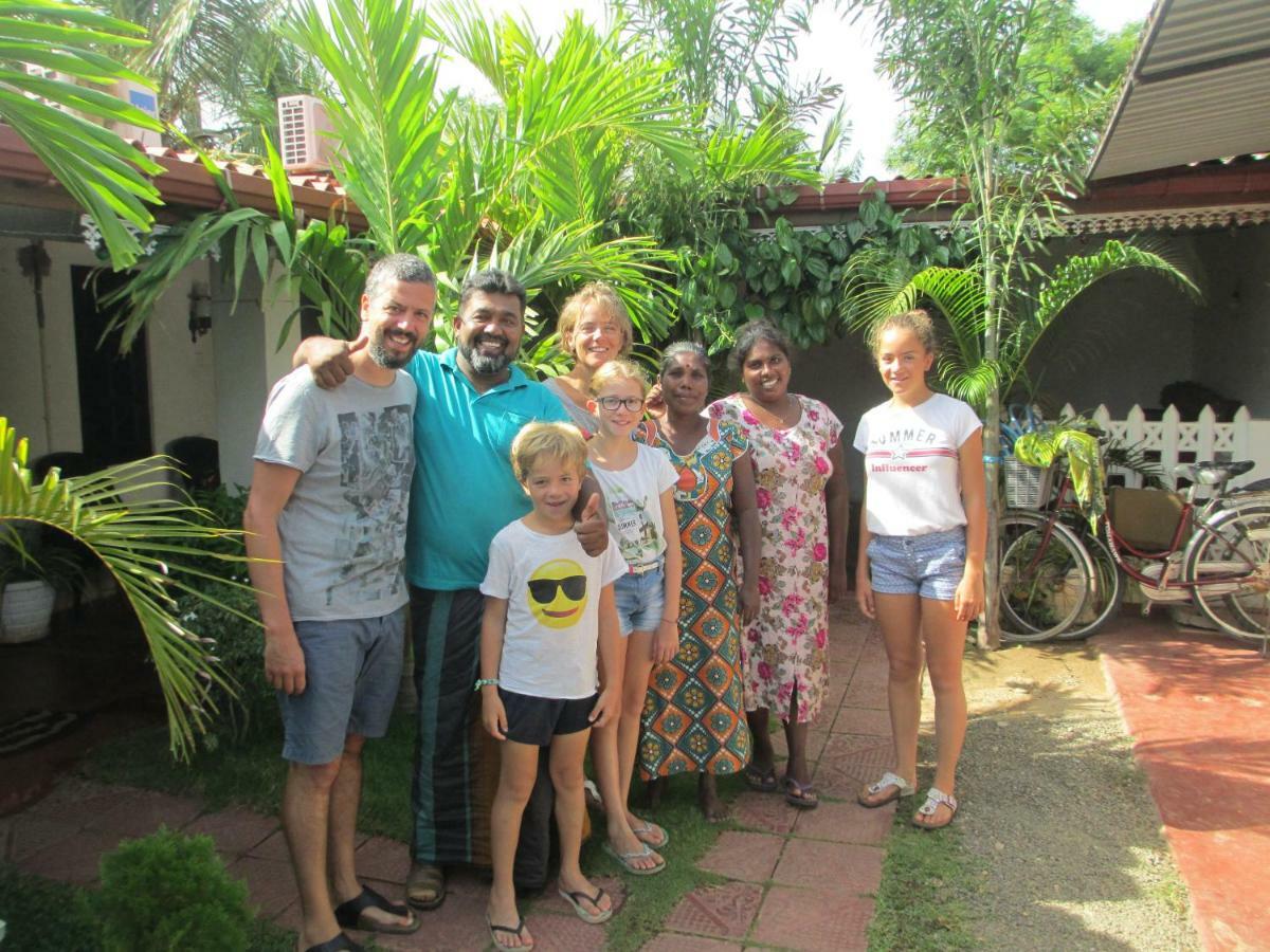 Uppuveli Beach House Trincomalee Luaran gambar